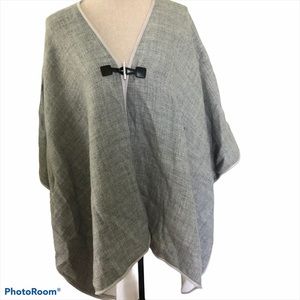 Calvin Klein Reversible Wrap Shaw Gray & Cream Poncho NWT